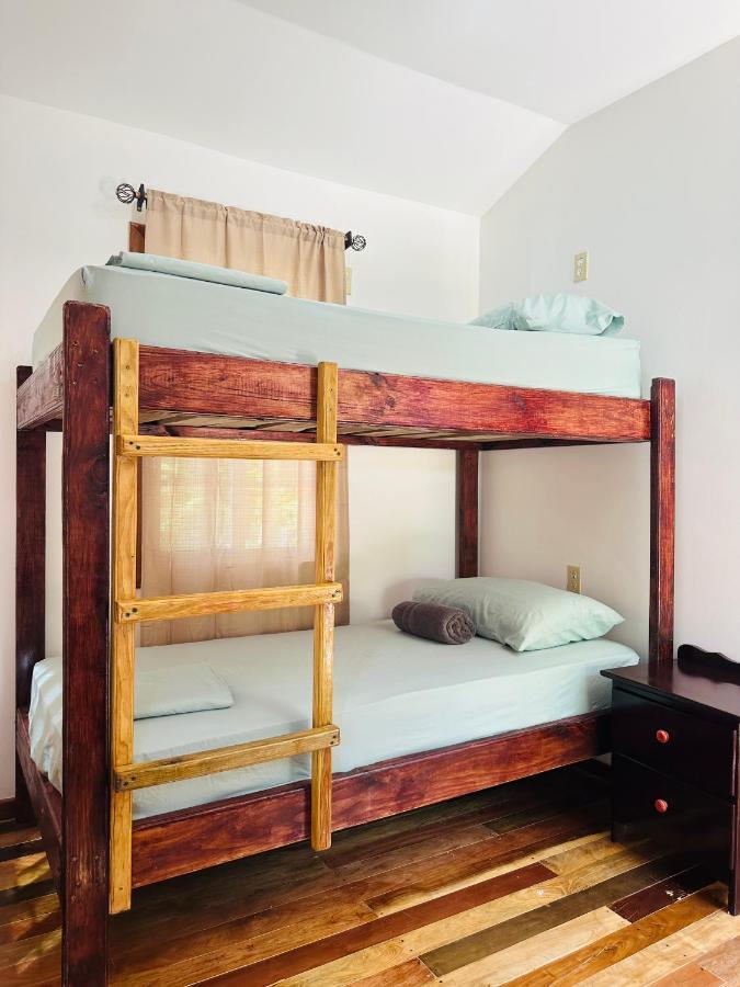 The Placencia Inn 외부 사진